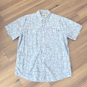 Howler Brothers button up short sleeve shirt. Size Large. Water camo